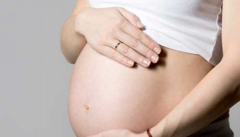 Уход за кожей во время беременности и кормления